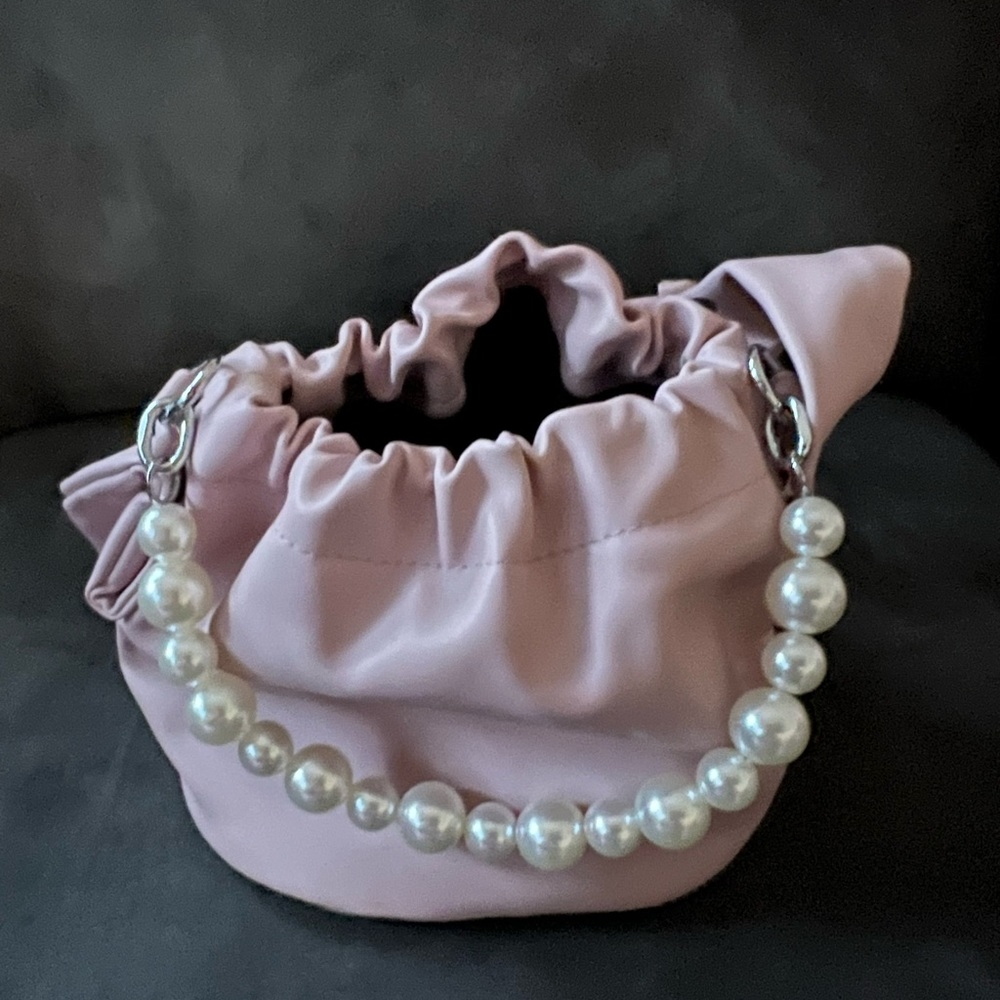Vegan leather pale pink bucket bag!